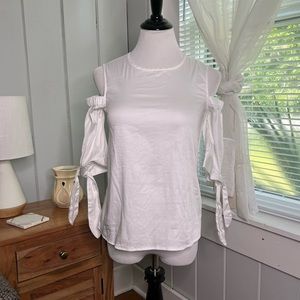 Como Vintage white offer cold shoulder tie sleeve top B5-37